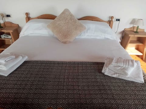 Egyptian cotton sheets, premium bedding, pillowtop beds, in-room safe