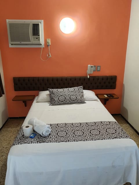 Executive Room | Blackout drapes, free WiFi, bed sheets