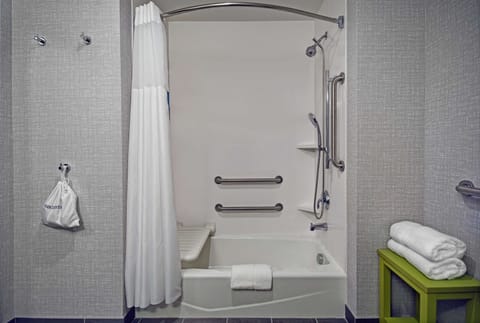 Room, 1 King Bed, Accessible, Bathtub | Bathroom | Hair dryer, towels