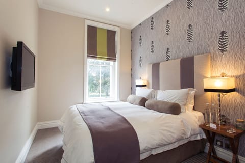 Small Double Room | Premium bedding, pillowtop beds, in-room safe, individually decorated