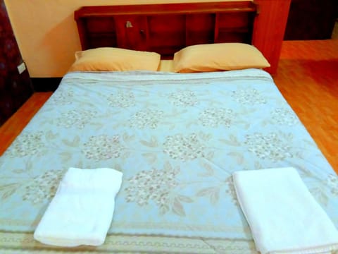 Budget Double Room | In-room safe, desk, blackout drapes, free WiFi