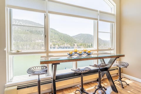 Condo, 1 Bedroom | Living area