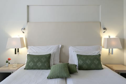 Superior Double or Twin Room, Garden View | Individually decorated, individually furnished, free WiFi, bed sheets