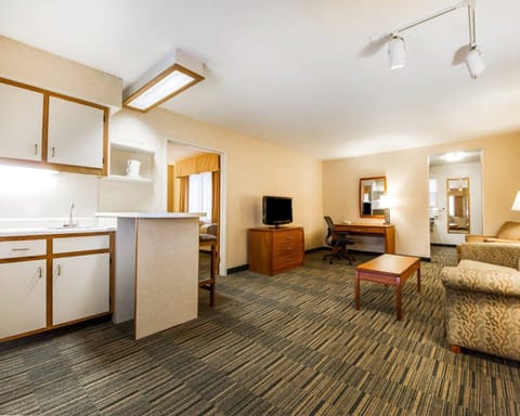 In-room safe, desk, blackout drapes, iron/ironing board