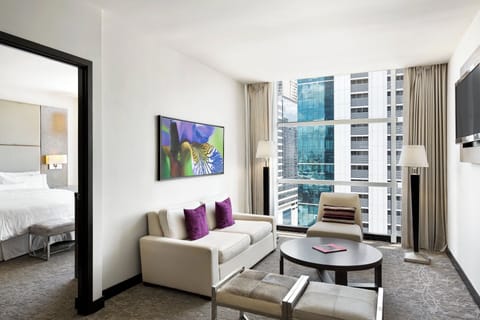 Suite, 1 Bedroom, Ocean View | Premium bedding, pillowtop beds, minibar, in-room safe