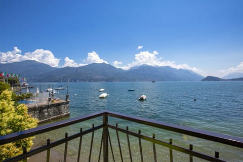 Family Apartment, 2 Bedrooms, 2 Bathrooms, Lakeside (Menaggio Tosca 1) | Balcony