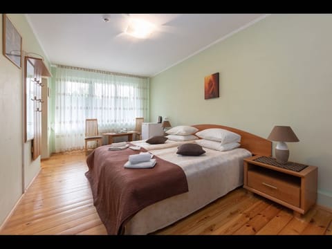 Room, 1 Bedroom, Smoking, Balcony | 1 bedroom, free WiFi