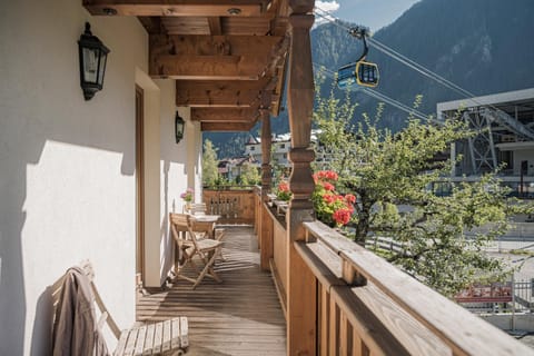 	Chalet Royal, 8 Bedrooms (Sauna, Whirlpool & Private Spa) | View from room