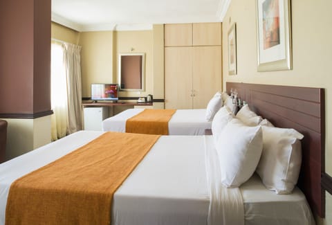 Standard Twin Room  | Minibar, in-room safe, individually decorated, individually furnished