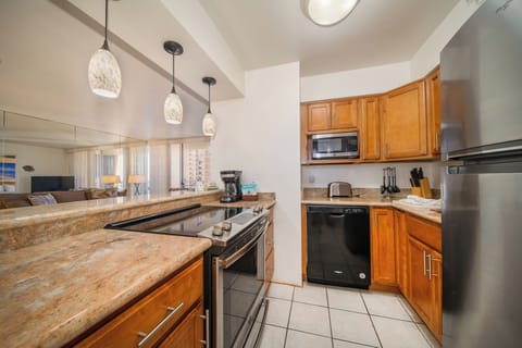 Room, 1 Bedroom, Ocean View (Unit 415  ,1Bath) | Private kitchen | Full-size fridge, microwave, oven, stovetop