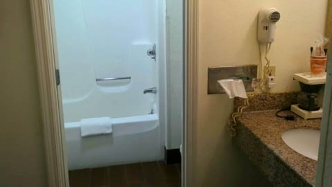 Premium bedding, down comforters, desk, blackout drapes