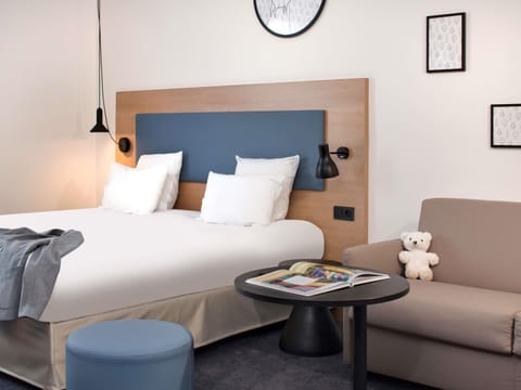 Standard Room, 1 Queen Bed with Sofa bed | Premium bedding, in-room safe, individually decorated