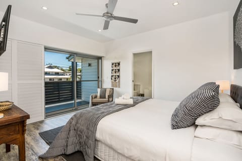 The Beachhouse | Premium bedding, down comforters, pillowtop beds, in-room safe