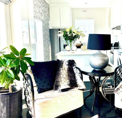 Studio Apartment A with Ocean View in Green Point | Living area | Smart TV, Netflix, streaming services