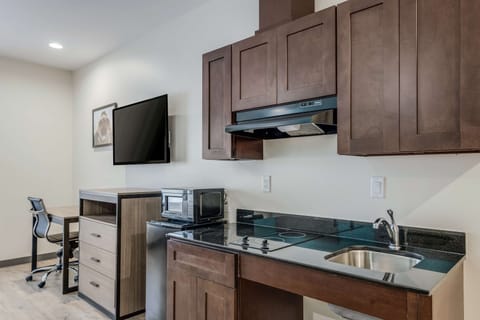 Room, 2 Queen Beds, Non Smoking, Kitchenette | Private kitchen | Fridge, microwave, stovetop