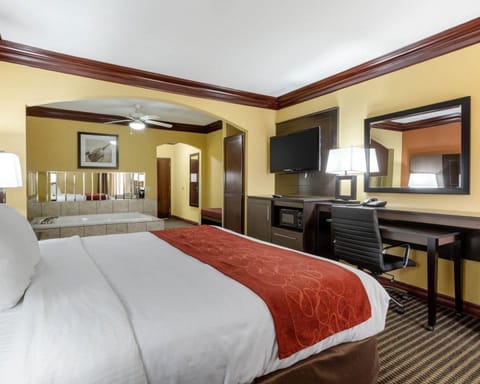 Suite, 1 King Bed, Non Smoking | In-room safe, desk, laptop workspace, iron/ironing board