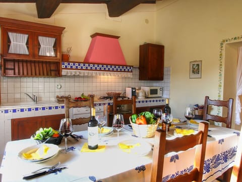 Apartment | Private kitchen | Highchair