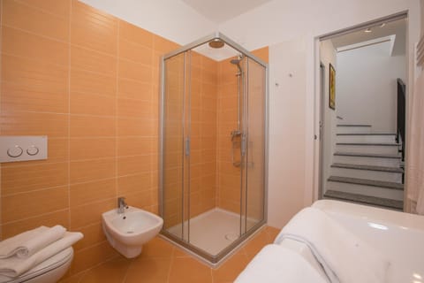 Family House, Multiple Bedrooms, 2 Bathrooms (Lenno Dolcelago) | Bathroom | Shower, rainfall showerhead, free toiletries, hair dryer