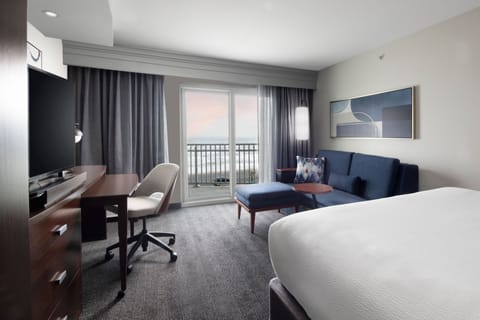 Room, 1 King Bed, Balcony, Ocean View | Premium bedding, in-room safe, desk, iron/ironing board