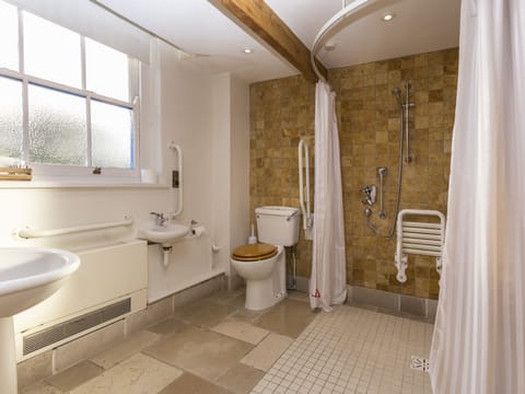 Double Room | Bathroom