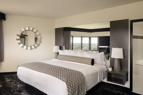 Grand Suite, Tower | Pillowtop beds, desk, laptop workspace, blackout drapes