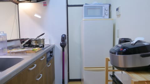 Hatsudai Japanese House | Private kitchen | Fridge, microwave, electric kettle, cookware/dishes/utensils