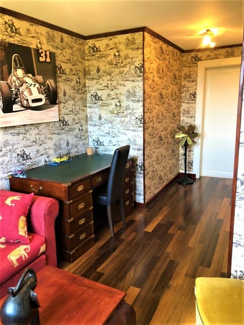 Junior Suite | Premium bedding, blackout drapes, travel crib, free WiFi