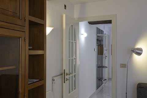 Apartment, 1 Bedroom | Room amenity