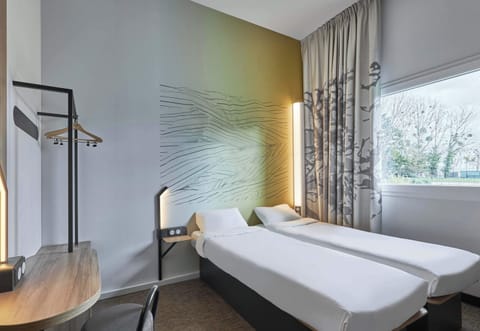 Twin Room | Desk, soundproofing, free WiFi, bed sheets