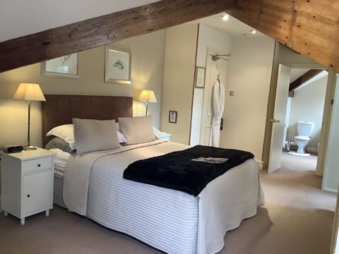 Superior Double Room, Ensuite | WiFi