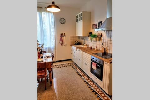 Apartment, 1 Bedroom | Private kitchen | Full-size fridge, oven, stovetop, espresso maker