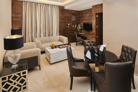 Presidential Suite | Premium bedding, memory foam beds, minibar, in-room safe