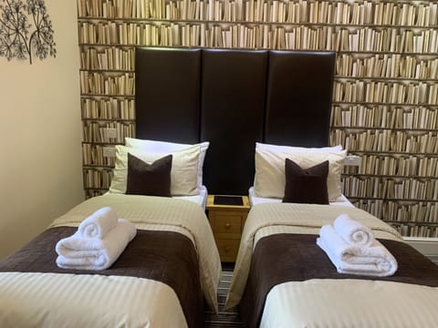 Superior Double or Twin Room, Patio, Ground Floor | Iron/ironing board, free WiFi, bed sheets
