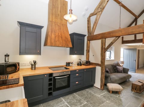 Cottage | Private kitchen | Cookware/dishes/utensils