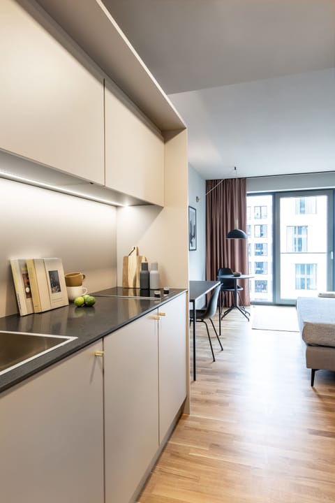 Apartment Smart | Private kitchen | Dishwasher, espresso maker, coffee/tea maker, electric kettle