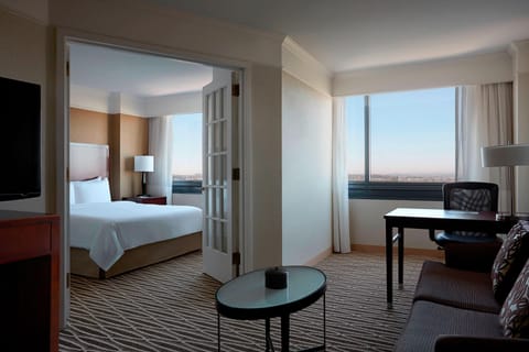 Suite, 1 Bedroom | Premium bedding, in-room safe, desk, blackout drapes