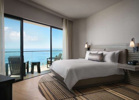 Suite, 1 Bedroom, Ocean View | Premium bedding, down comforters, pillowtop beds, in-room safe