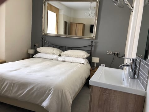 Double Room, Ensuite