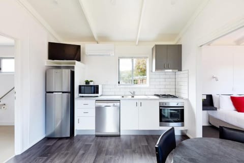 Accessible Cabin | Private kitchen | Toaster, freezer