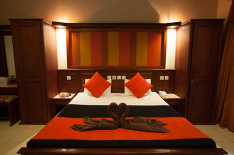 Deluxe Room | 1 bedroom, Egyptian cotton sheets, premium bedding, Select Comfort beds