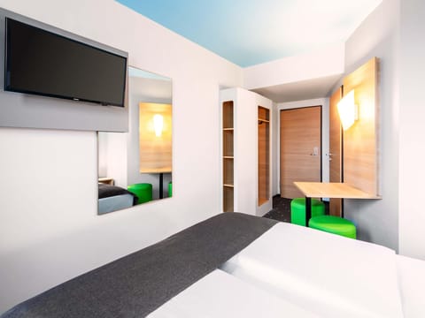 Double Room | Desk, soundproofing, free WiFi, bed sheets