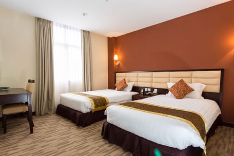 Standard Twin Room | Down comforters, minibar, in-room safe, individually decorated