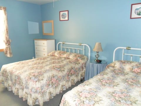 Deluxe Cottage, 2 Bedrooms (6) | Free WiFi, bed sheets