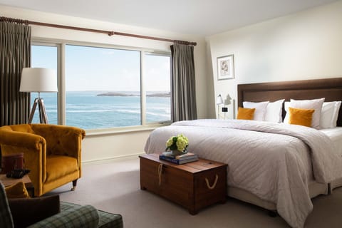 Superior Room | Desk, iron/ironing board, rollaway beds, free WiFi