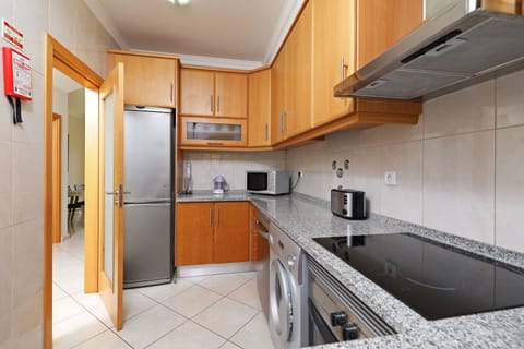 Villa, 2 Bedrooms | Private kitchen | Full-size fridge, microwave, oven, stovetop