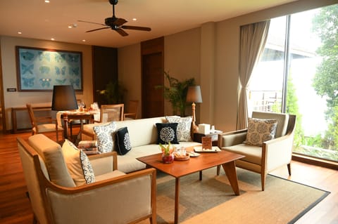 Suite (Makaibari Suite, Gazebo) | Living area | Flat-screen TV