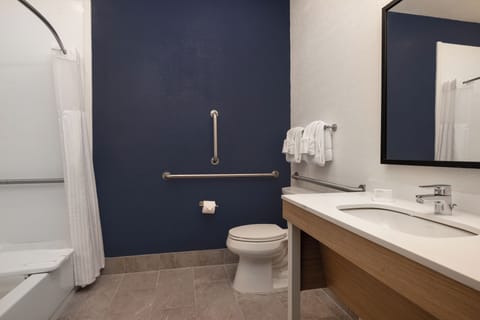 Room, 1 King Bed, Accessible, Bathtub (Mobility & Hearing) | Bathroom | Shower, free toiletries, towels