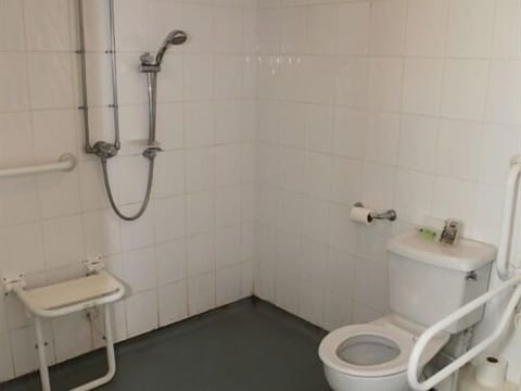 Suite, Accessible, Ensuite (Sleeps 3Wet(Ground Floor)) | Bathroom