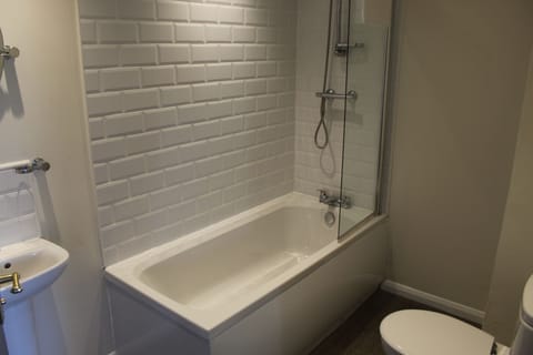 Double Room, Ensuite | Bathroom