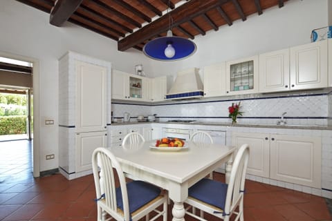 Family Villa, 4 Bedrooms, Mountainside (Tenuta Santa Colomba) | Private kitchen | Microwave, oven, stovetop, dishwasher